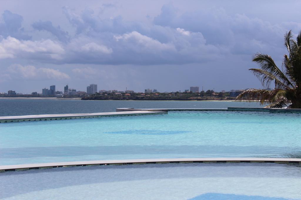 Отель Golden Tulip Дар-эс-Саламе Экстерьер фото